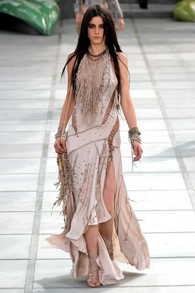 Look 5